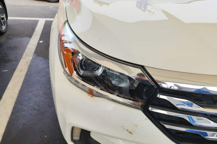 Used GAC Trumpchi GS4 2016 235T G-DCT Elite Edition Right Front Headlight