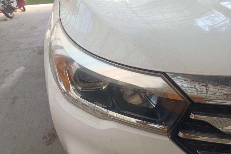 Used GAC Trumpchi GS4 2016 235T Manual Luxury Edition Right Front Headlight