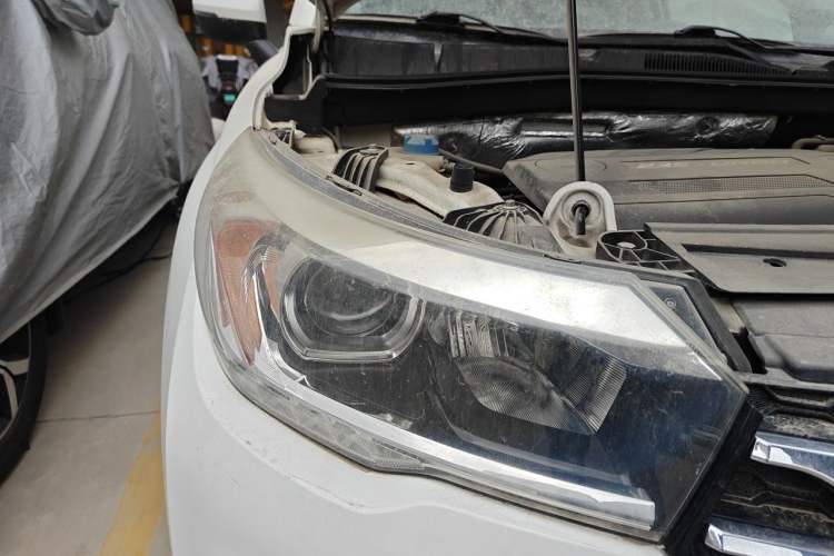 Used GAC Trumpchi GS4 2016 235T G-DCT Luxury Edition Right Front Headlight