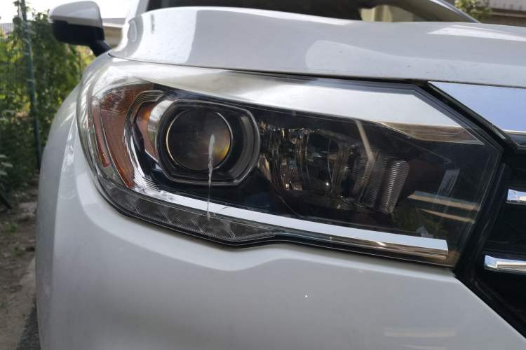 Used GAC Trumpchi GS4 2016 235T G-DCT Luxury Edition Right Front Headlight