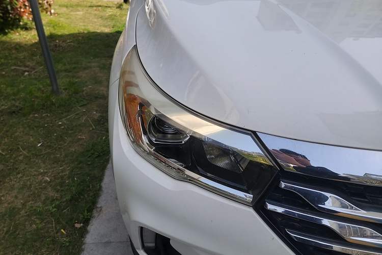 Used GAC Trumpchi GS4 2016 235T Manual Luxury Edition Right Front Headlight