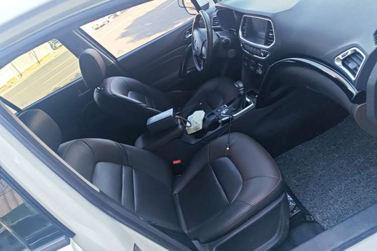 Used GAC Trumpchi GS4 2016 235T G-DCT Luxury Edition Right Front Seat