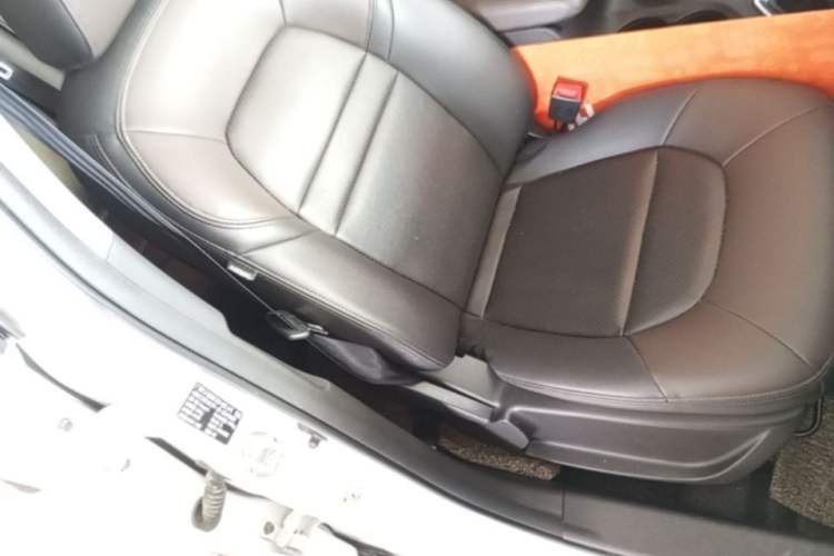 Used GAC Trumpchi GS4 2016 235T Manual Luxury Edition Right Front Seat