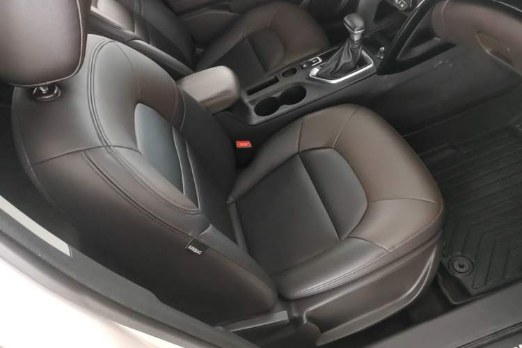 Used GAC Trumpchi GS4 2016 235T G-DCT Elite Edition Right Front Seat