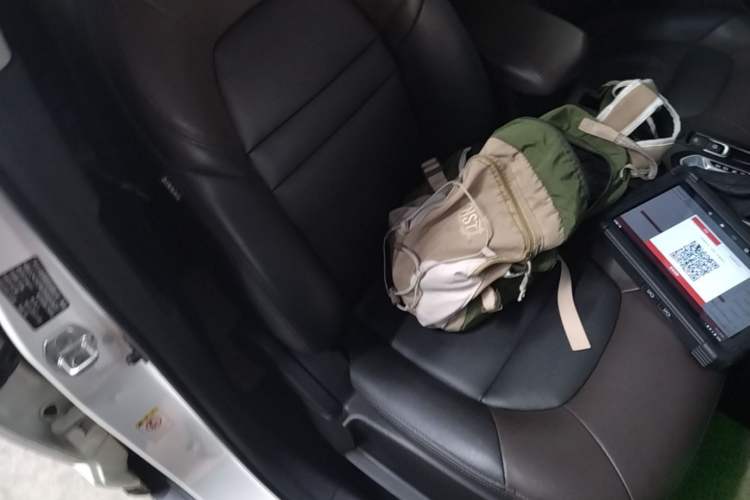 Used GAC Trumpchi GS4 2016 235T G-DCT Elite Edition Right Front Seat