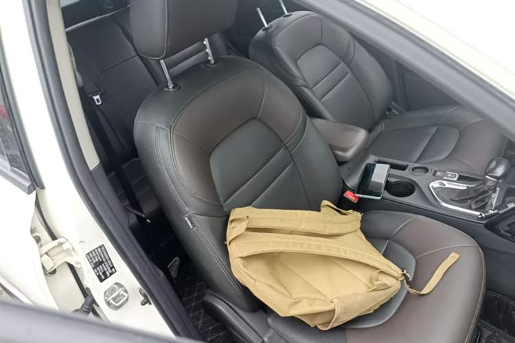 Used GAC Trumpchi GS4 2016 235T G-DCT Elite Edition Right Front Seat