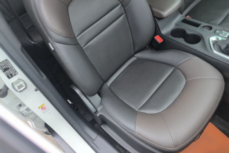 Used GAC Trumpchi GS4 2016 235T G-DCT Luxury Edition Right Front Seat