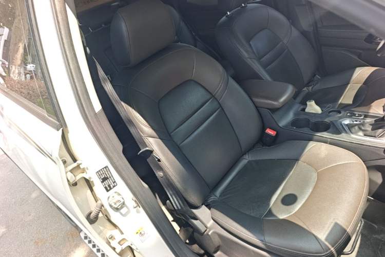 Used GAC Trumpchi GS4 2016 235T G-DCT Luxury Edition Right Front Seat