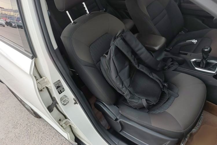 Used GAC Trumpchi GS4 2016 235T Manual Comfort Edition Right Front Seat