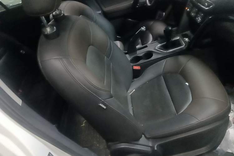 Used GAC Trumpchi GS4 2016 235T Manual Luxury Edition Right Front Seat