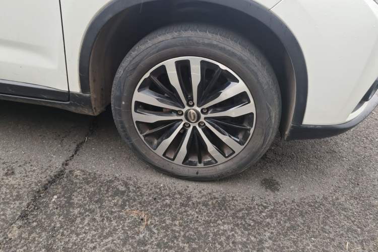 Used GAC Trumpchi GS4 2016 235T Manual Luxury Edition Right Front Wheel Hub