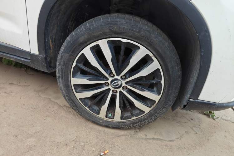 Used GAC Trumpchi GS4 2016 235T Manual Luxury Edition Right Front Wheel Hub
