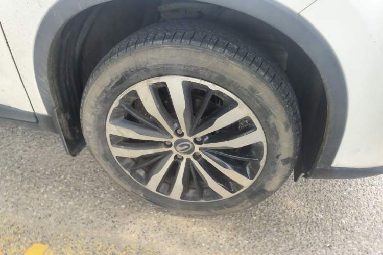 Used GAC Trumpchi GS4 2016 235T Manual Luxury Edition Right Front Wheel Hub