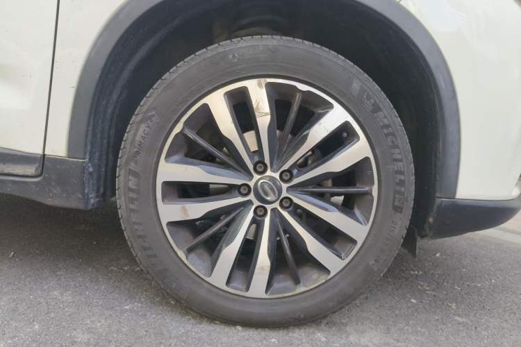 Used GAC Trumpchi GS4 2016 235T Manual Luxury Edition Right Front Wheel Hub