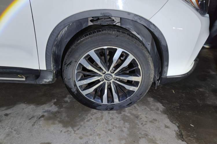 Used GAC Trumpchi GS4 2016 235T Manual Luxury Edition Right Front Wheel Hub