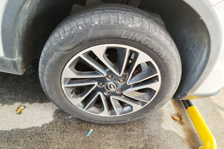 Used GAC Trumpchi GS4 2016 235T G-DCT Elite Edition Right Front Wheel Hub