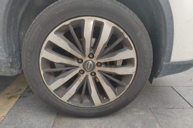 Used GAC Trumpchi GS4 2016 235T Manual Luxury Edition Right Front Wheel Hub