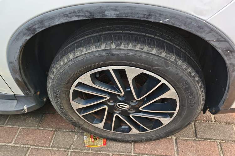 Used GAC Trumpchi GS4 2016 235T G-DCT Elite Edition Right Front Wheel Hub
