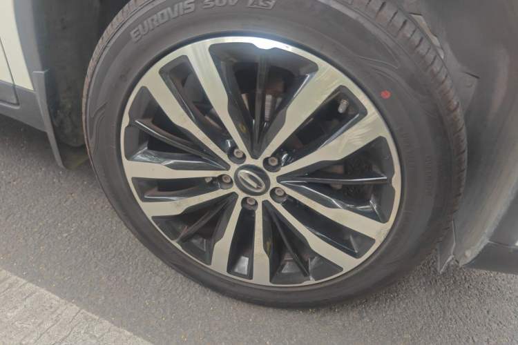 Used GAC Trumpchi GS4 2016 235T Manual Luxury Edition Right Front Wheel Hub