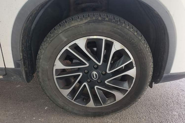 Used GAC Trumpchi GS4 2016 235T G-DCT Elite Edition Right Front Wheel Hub