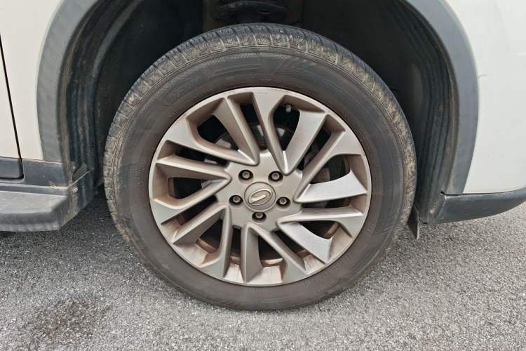 Used GAC Trumpchi GS4 2016 235T Manual Comfort Edition Right Front Wheel Hub
