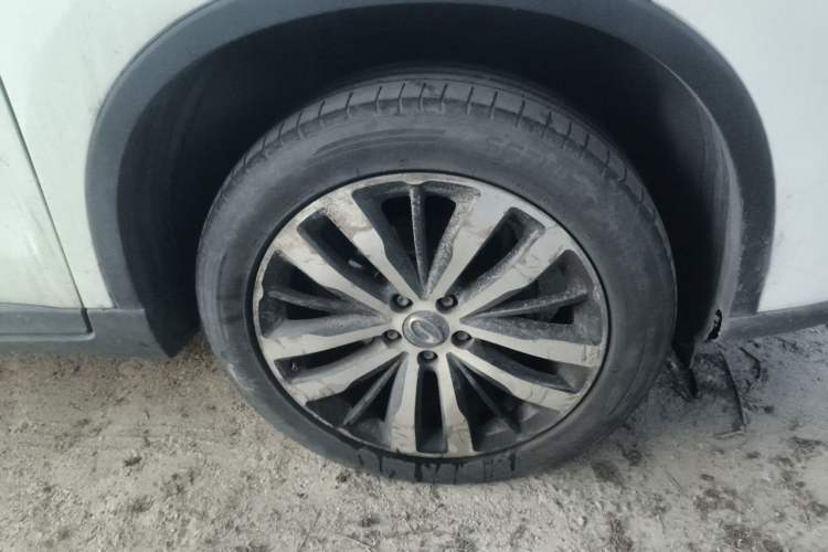 Used GAC Trumpchi GS4 2016 235T Manual Luxury Edition Right Front Wheel Hub