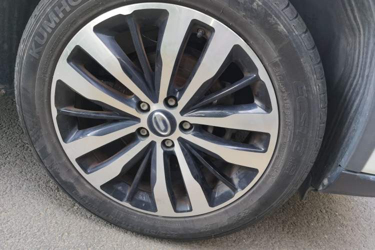 Used GAC Trumpchi GS4 2016 235T G-DCT Luxury Edition Right Front Wheel Hub