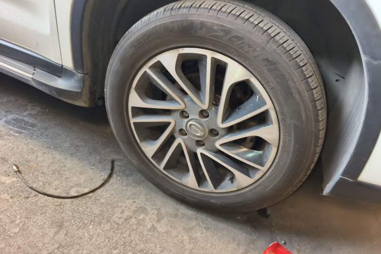 Used GAC Trumpchi GS4 2016 235T G-DCT Elite Edition Right Front Wheel Hub