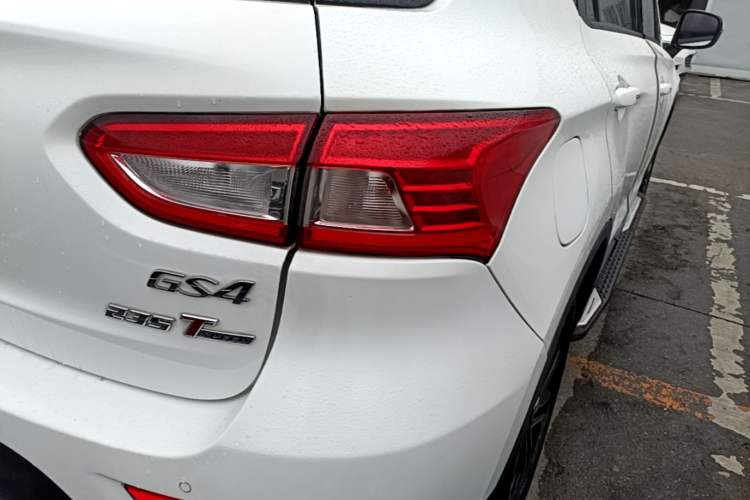 Used GAC Trumpchi GS4 2016 235T G-DCT Elite Edition Right Rear Taillight