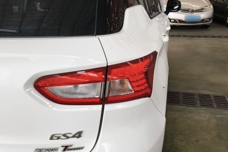 Used GAC Trumpchi GS4 2016 235T G-DCT Elite Edition Right Rear Taillight