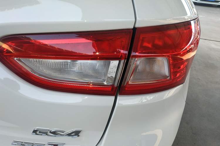 Used GAC Trumpchi GS4 2016 235T G-DCT Luxury Edition Right Rear Taillight
