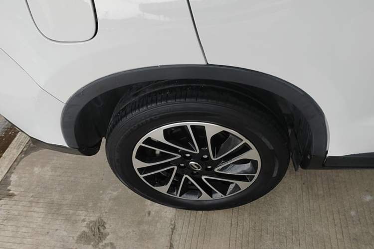 Used GAC Trumpchi GS4 2016 235T G-DCT Elite Edition Right Rear Wheel Hub