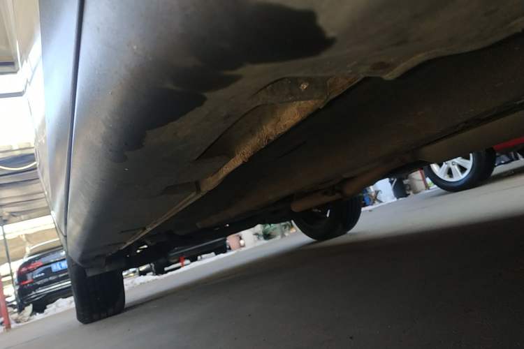 Used GAC Trumpchi GS4 2016 235T G-DCT Luxury Edition Right Side Sill