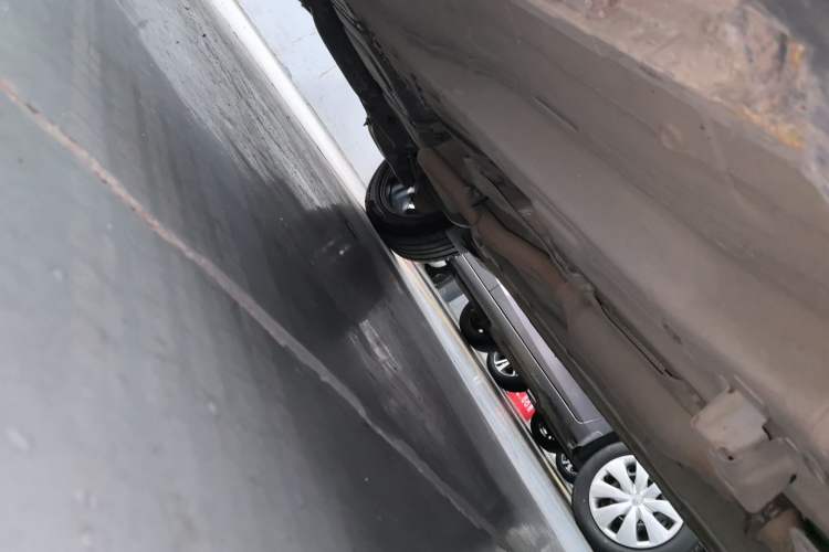 Used GAC Trumpchi GS4 2016 235T G-DCT Luxury Edition Right Side Sill