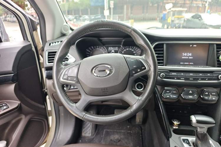 Used GAC Trumpchi GS4 2016 235T G-DCT Luxury Edition Steering Wheel