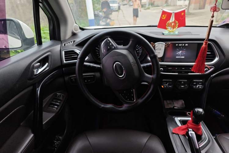 Used GAC Trumpchi GS4 2016 235T Manual Luxury Edition Steering Wheel