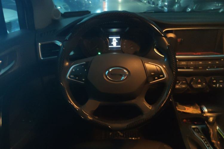Used GAC Trumpchi GS4 2016 235T G-DCT Luxury Edition Steering Wheel