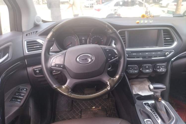 Used GAC Trumpchi GS4 2016 235T G-DCT Elite Edition Steering Wheel