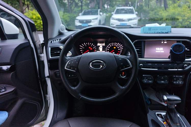 Used GAC Trumpchi GS4 2016 235T G-DCT Luxury Edition Steering Wheel
