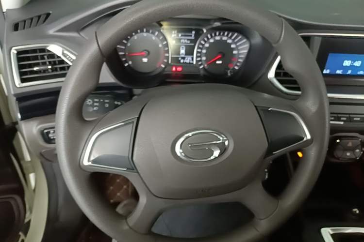 Used GAC Trumpchi GS4 2016 235T Manual Comfort Edition Steering Wheel