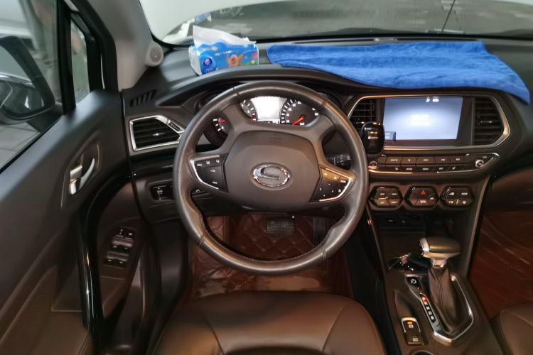 Used GAC Trumpchi GS4 2016 235T G-DCT Luxury Edition Steering Wheel