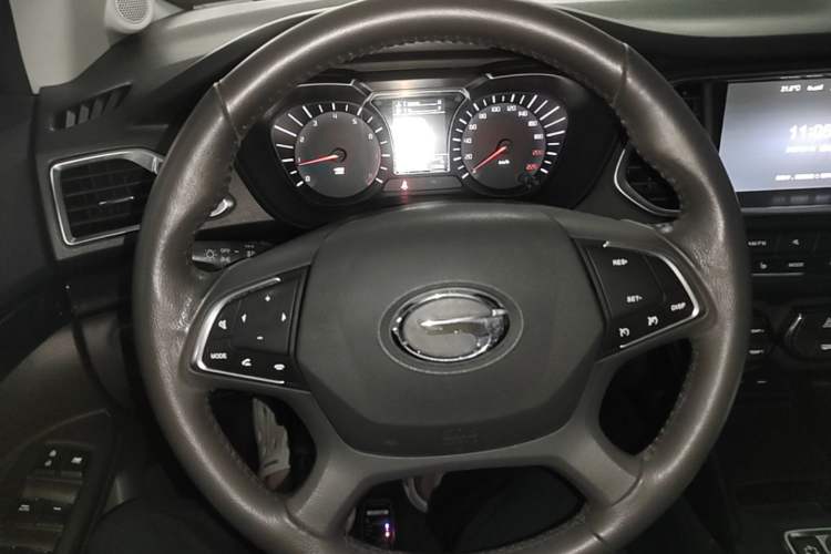 Used GAC Trumpchi GS4 2016 235T G-DCT Luxury Edition Steering Wheel