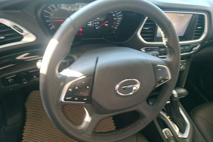 Used GAC Trumpchi GS4 2016 235T G-DCT Luxury Edition Steering Wheel