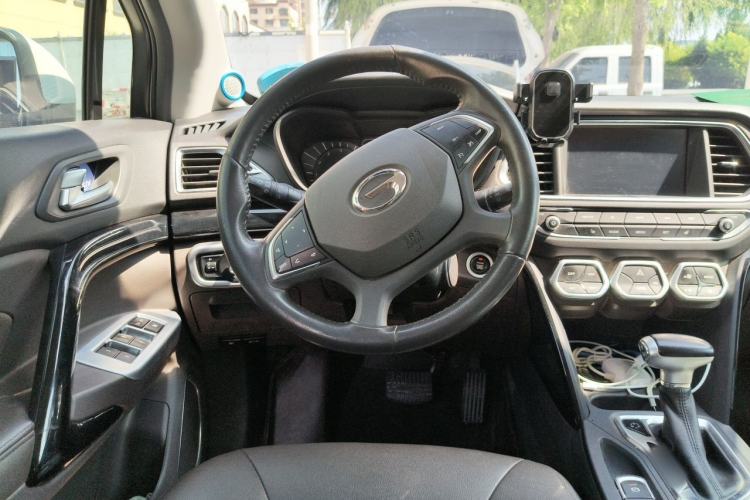 Used GAC Trumpchi GS4 2016 235T G-DCT Luxury Edition Steering Wheel