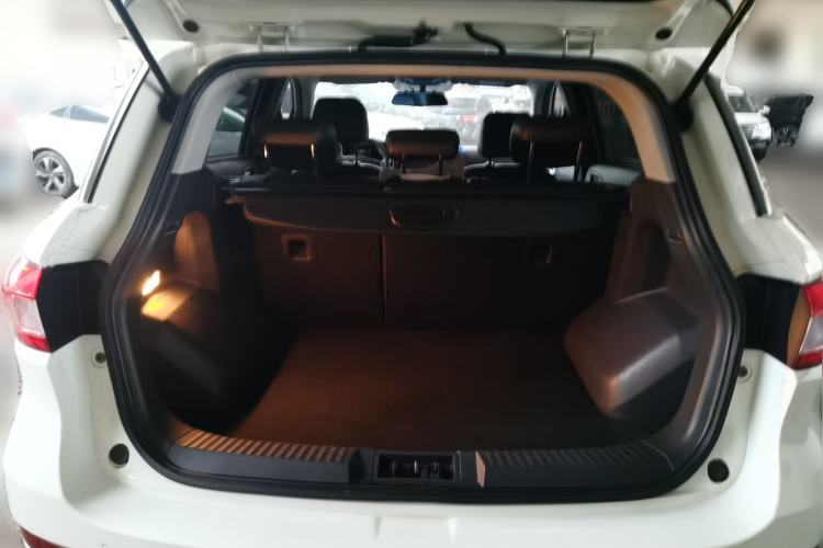 Used GAC Trumpchi GS4 2016 235T G-DCT Luxury Edition Trunk