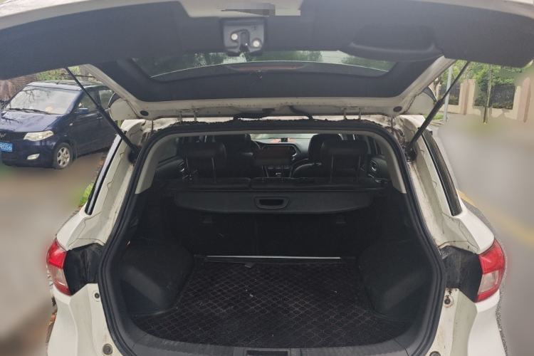 Used GAC Trumpchi GS4 2016 235T G-DCT Luxury Edition Trunk