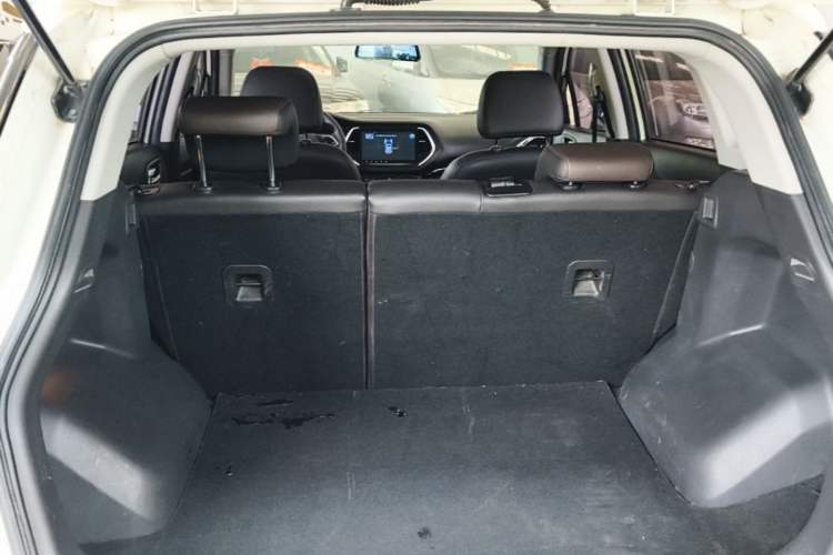 Used GAC Trumpchi GS4 2016 235T G-DCT Elite Edition Trunk