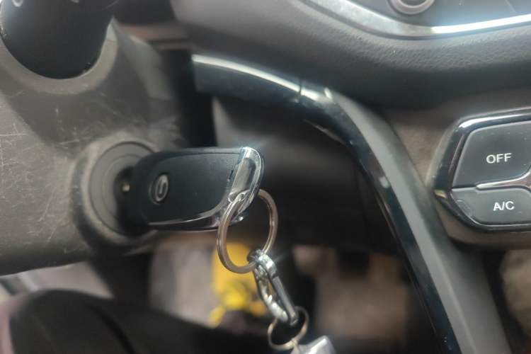 Used GAC Trumpchi GS4 2016 235T Manual Luxury Edition Vehicle Key