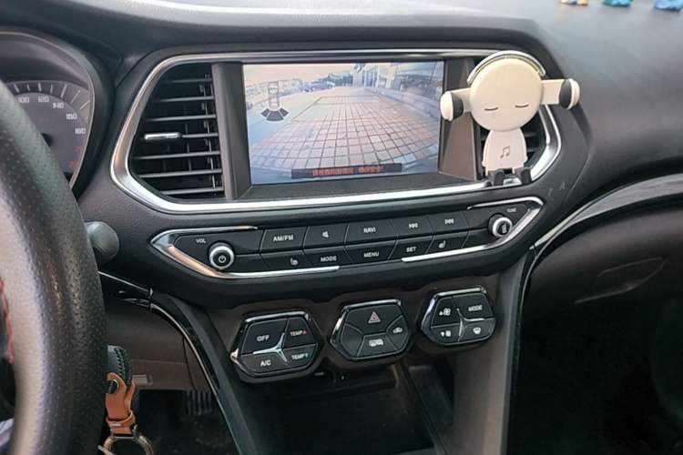 Used GAC Trumpchi GS4 2016 235T Manual Luxury Edition Audio And AC Panel