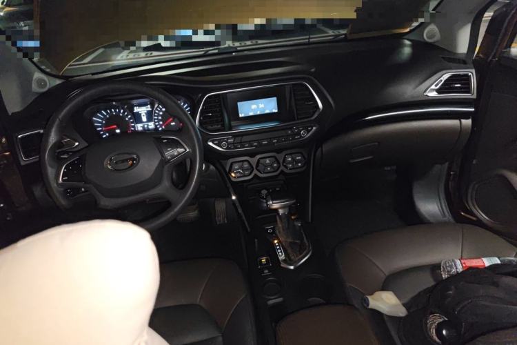 Used GAC Trumpchi GS4 2016 235T G-DCT Elite Edition Center Console